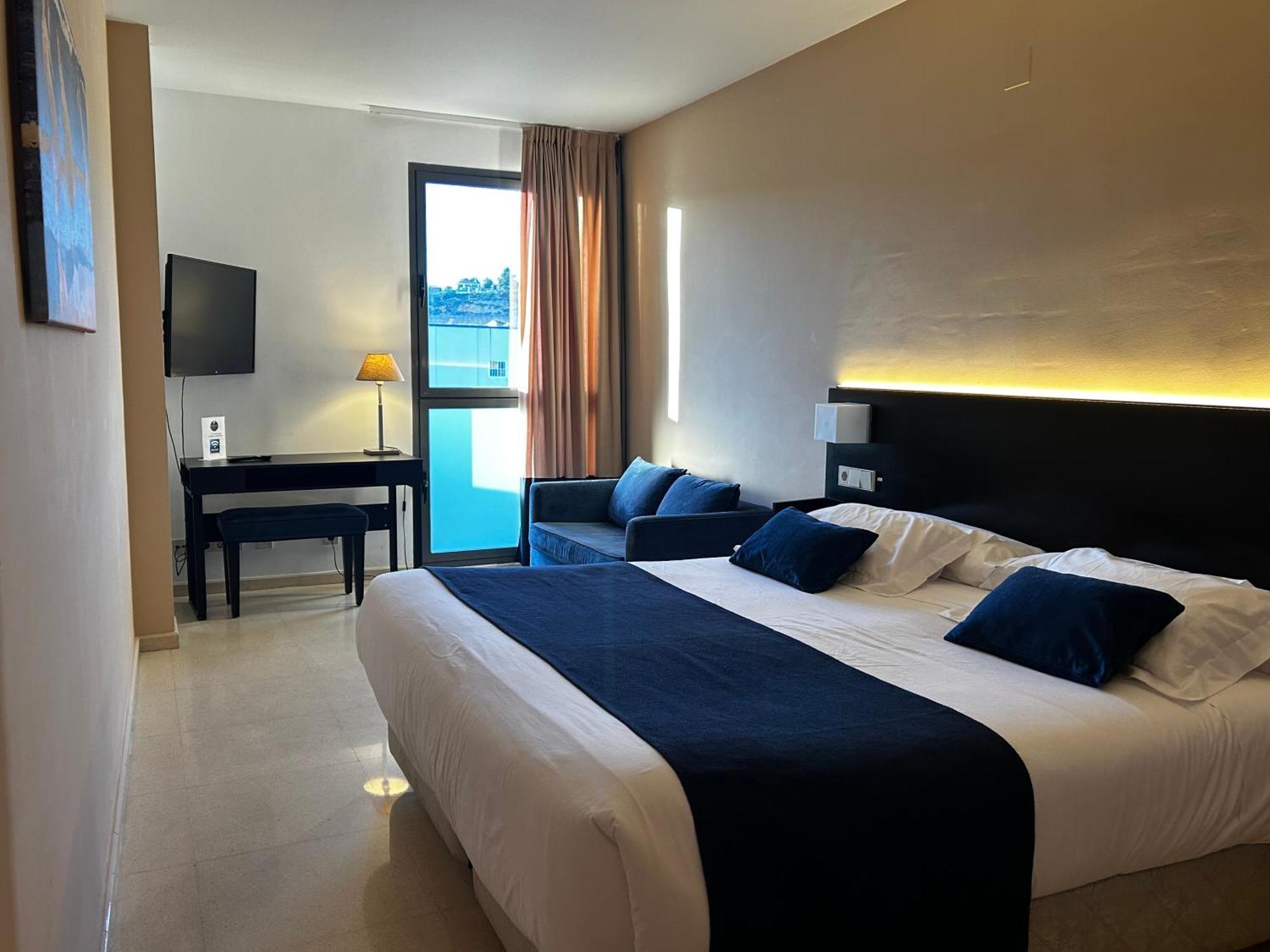 Hotel Ignacio - Palomargroup Chiva Bagian luar foto
